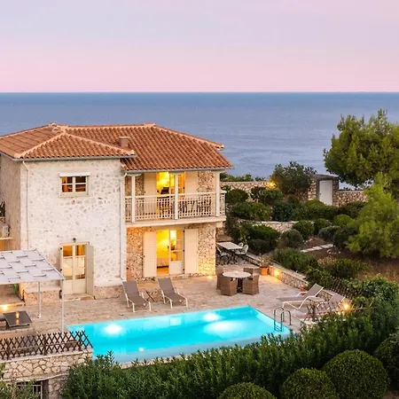 Athina Villa Agios Nikitas