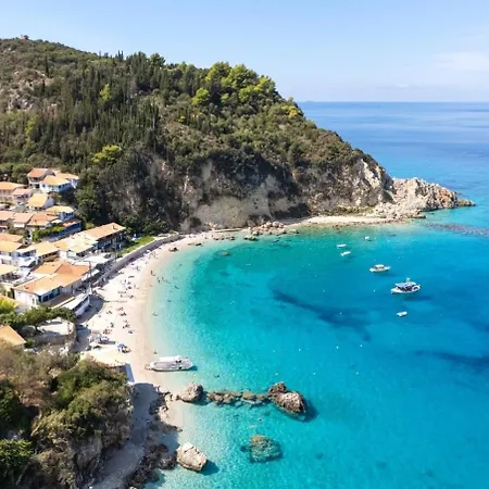 Athina * Áyios Nikítas